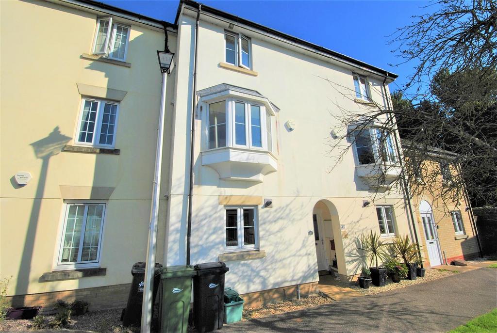 Westaway Heights, Barnstaple 4 bed terraced house £1,100 pcm (£254 pw)