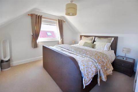 5 bedroom detached bungalow for sale - Pembroke Road, Pembroke Dock