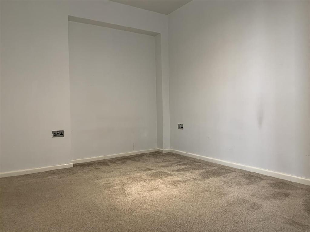 Caldmore Road, Walsall Studio £450 pcm (£104 pw)