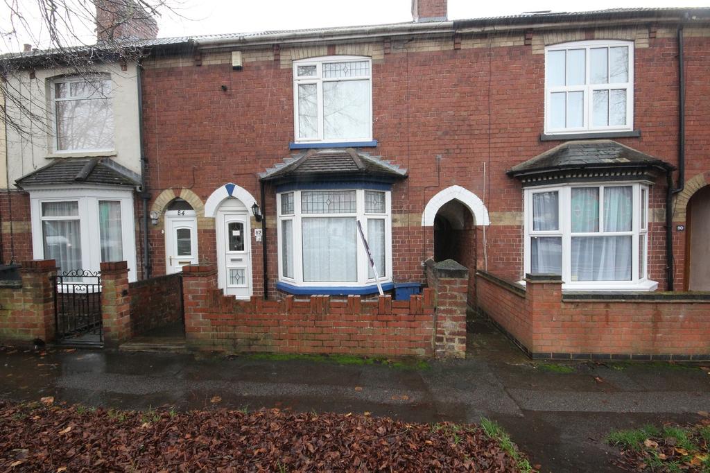 Irthlingborough Road, Finedon... 3 bed terraced house £200,000
