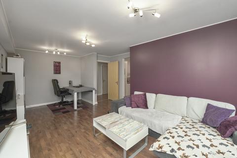 Flat 16, 5 Thorntreeside, Edinburgh, EH6 8FG