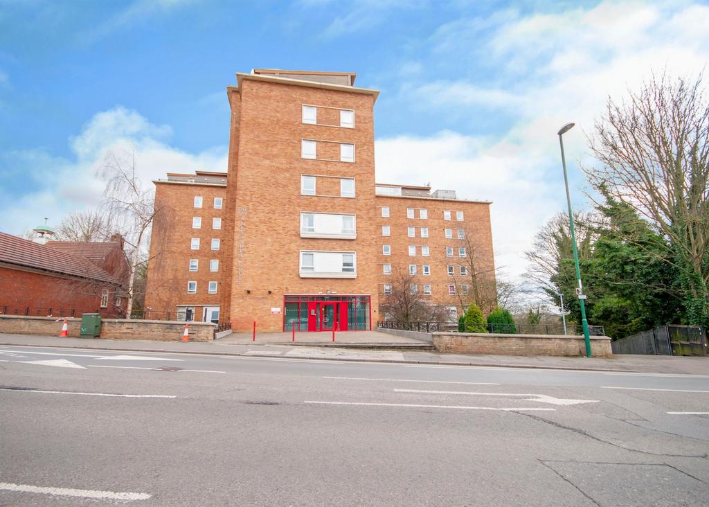 Apartment in Nottingham, Mapperley Park - View 2