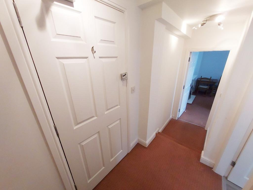 Apartment in Nottingham, Mapperley Park - View 3