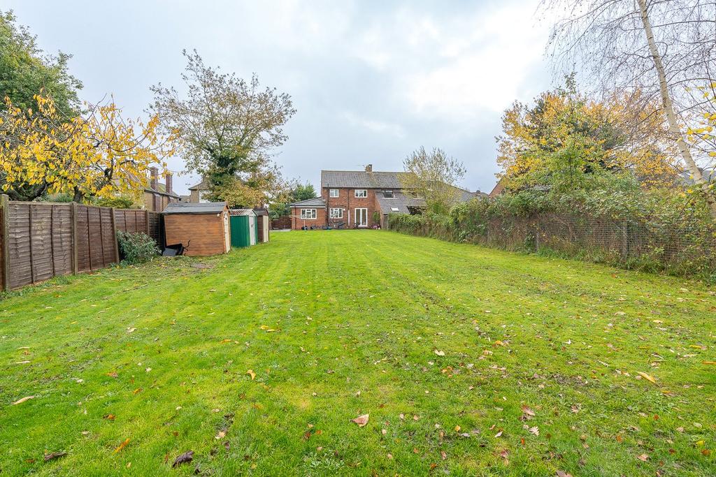 Allington Way, Allington, Maidstone, ME16 4 bed semi-detached house for ...