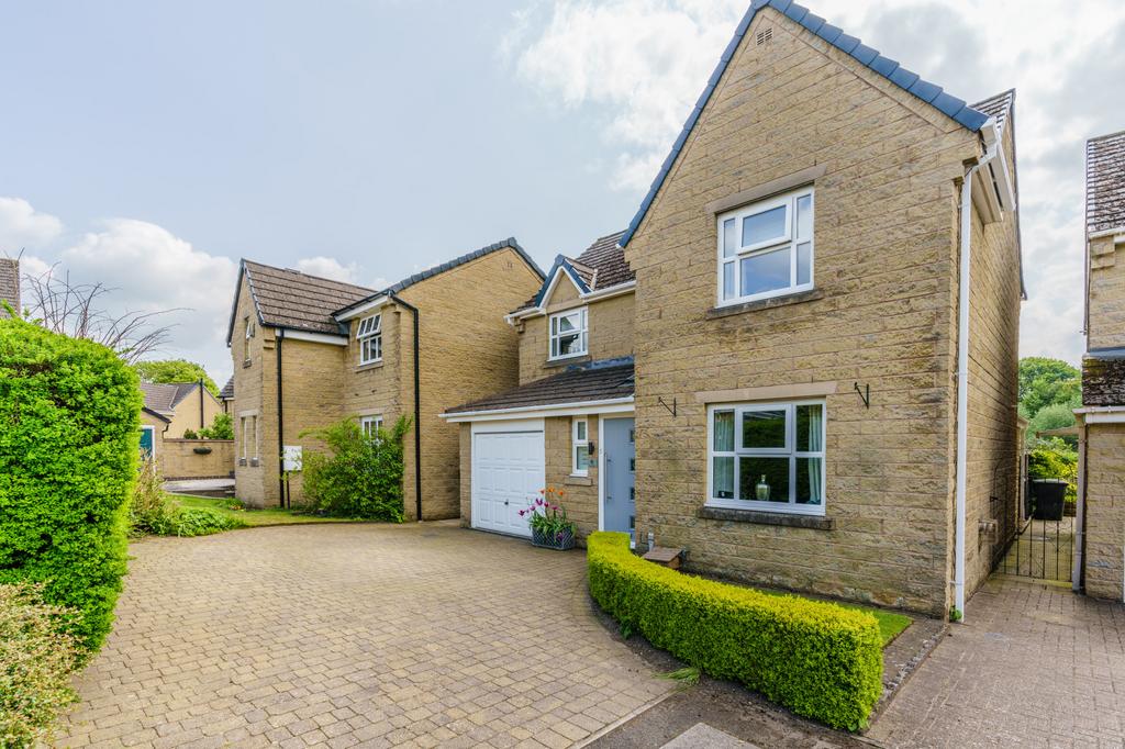 Temple View, Buxton, SK17 4 bed detached house for sale £449,995