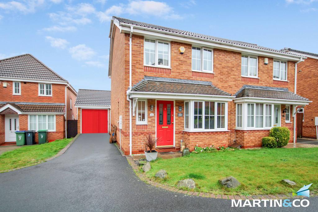 Brookes Close, Oldbury, B69 3 bed semidetached house £245,000