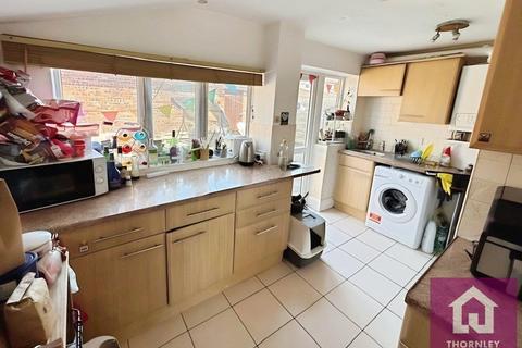 4 bedroom terraced house to rent, Heald Place, Rusholme, M14
