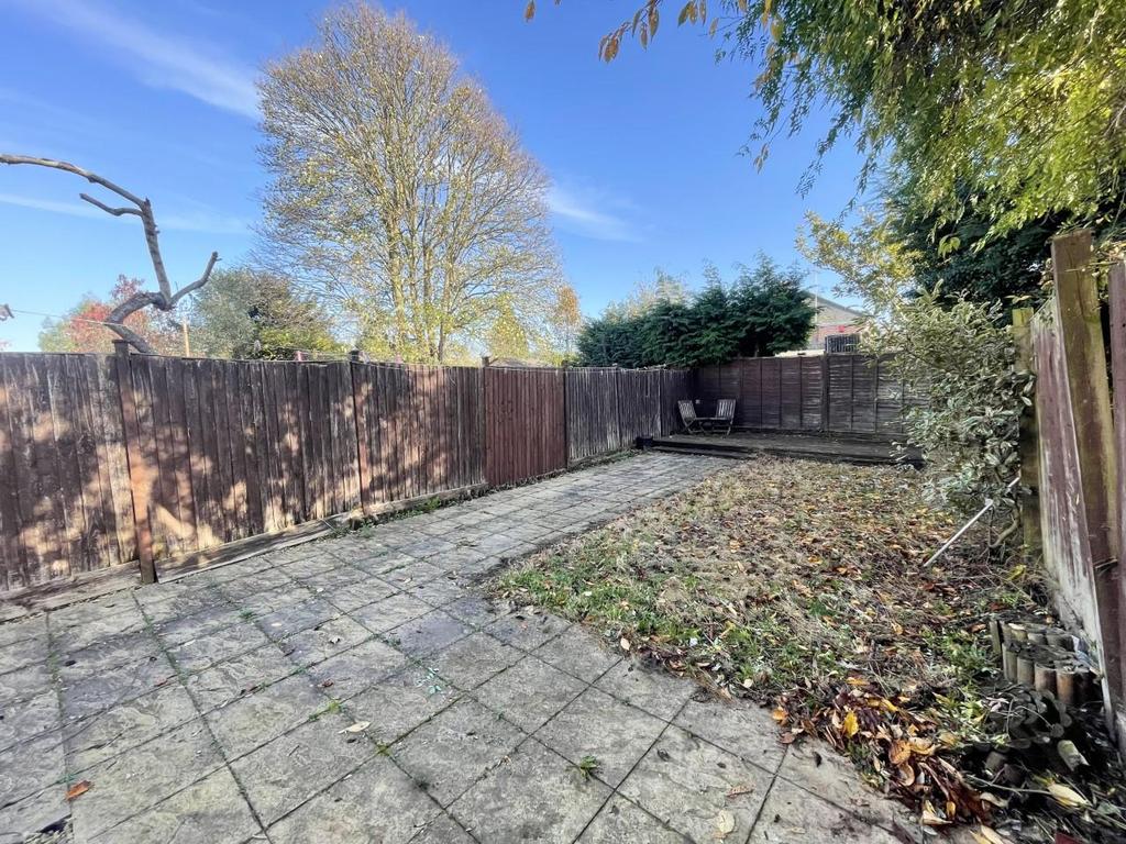 Marlborough Road, Gloucester 3 bed semidetached house for sale £240,000
