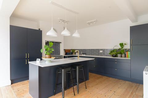 19 Bayham Road, Bristol, BS4 2DY