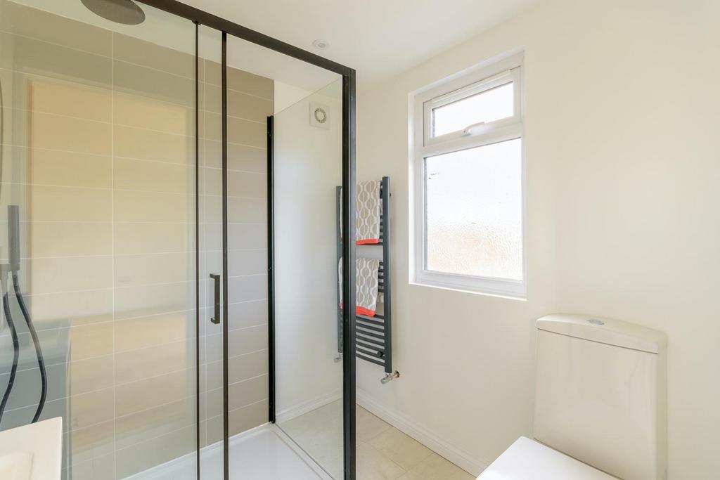 DAORMAHYAB91 - Ensuite C.jpg