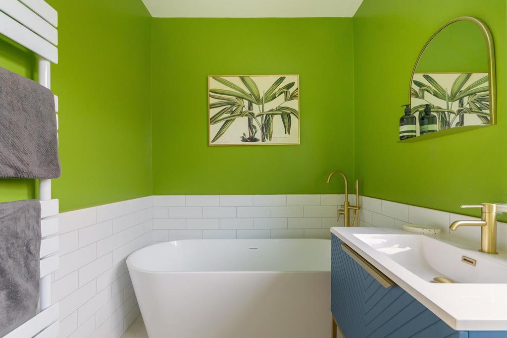 DAORMAHYAB91 - Bathroom B.jpg