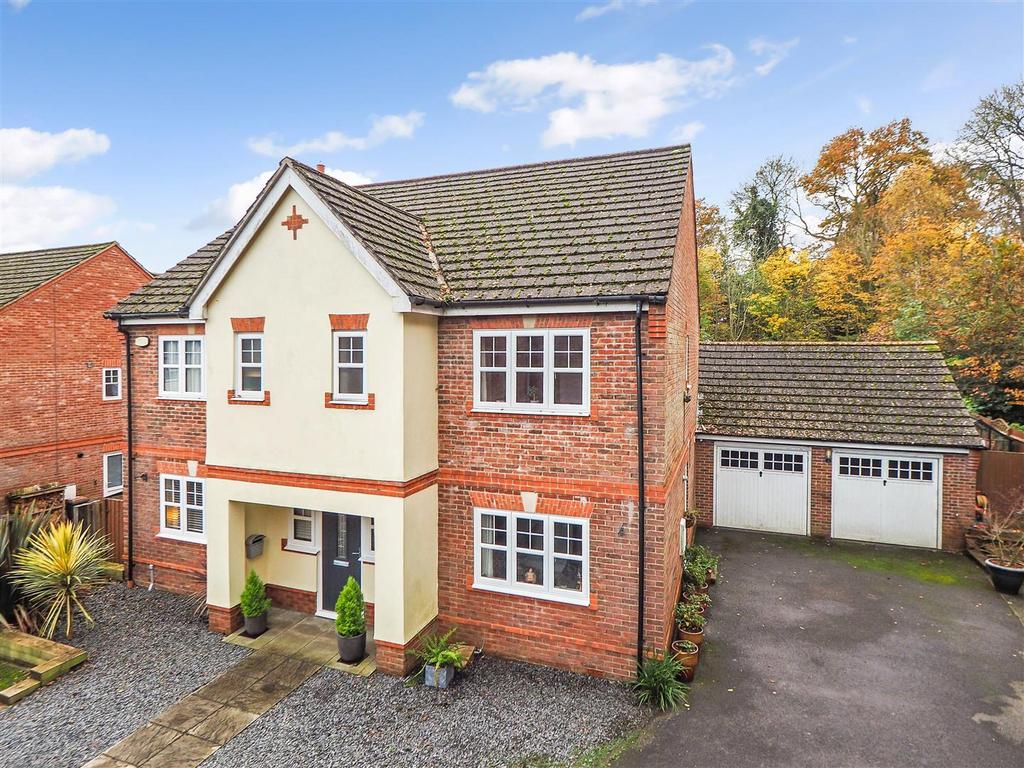 Blythe Close, Enham Alamein, Andover 7 bed detached house for sale £