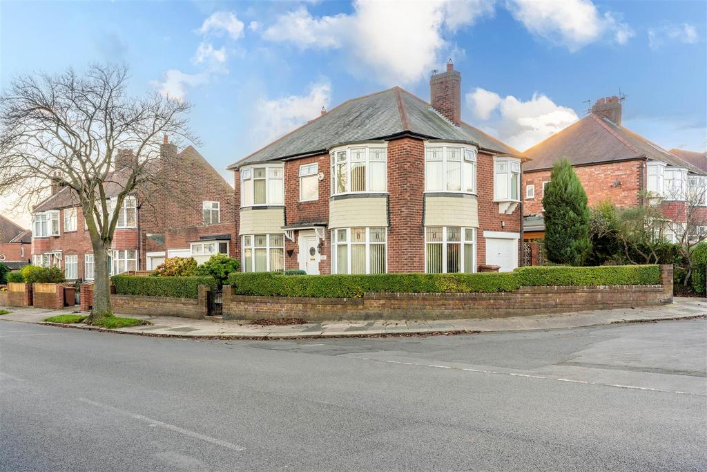 Wingrove Road North, Fenham NE4 4 bed detached house £375,000