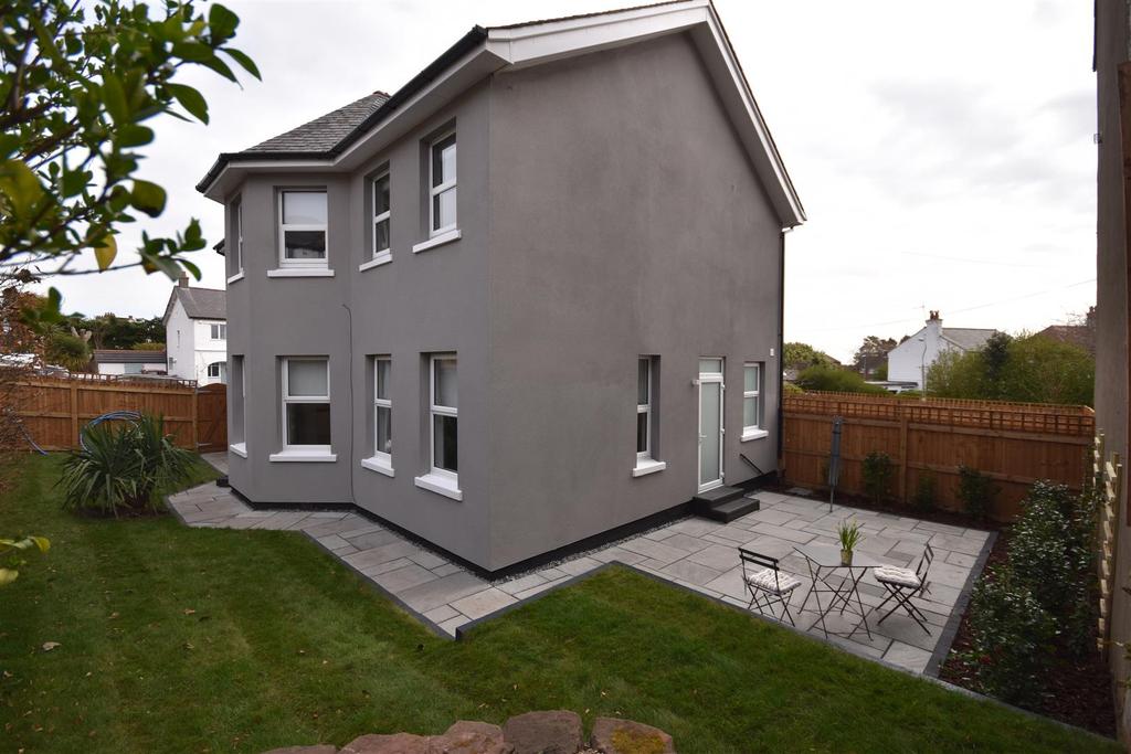Pensby Road, Heswall 2 bed apartment £1,200 pcm (£277 pw)