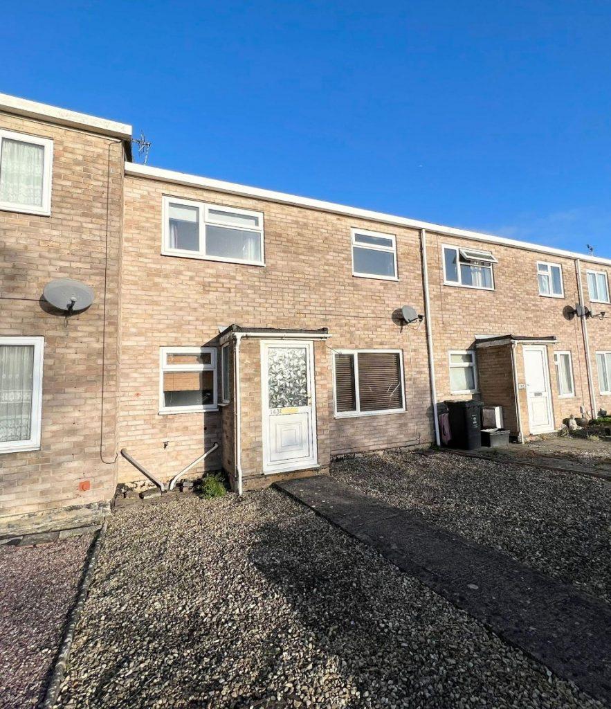 Sandgate,Swindon,SN3 4HJ 2 bed terraced house £190,000