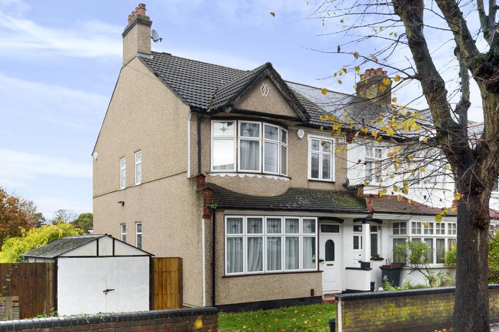 Palace View, Bromley 3 bed end of terrace house £800,000