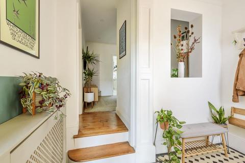 31 Alexandra Gardens, London, N10 3RN