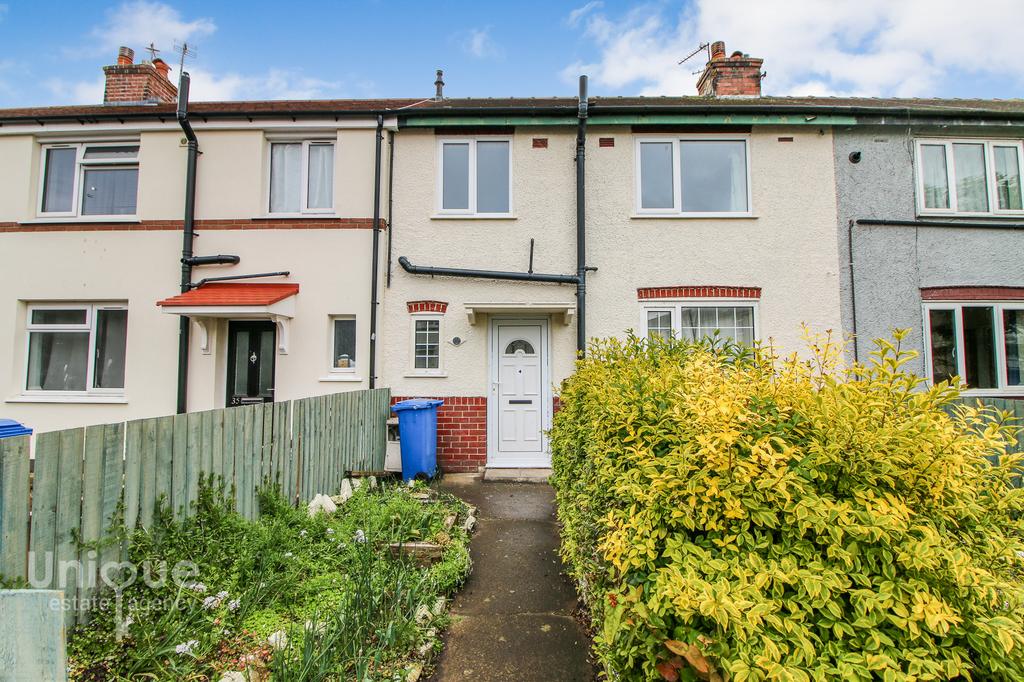 Lingfield Road, Fleetwood, Lancashire, FY7 3 bed terraced house £700