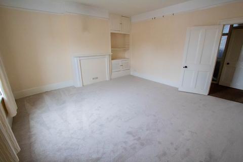 15a Broad Street, Ottery St Mary, EX11 1BY