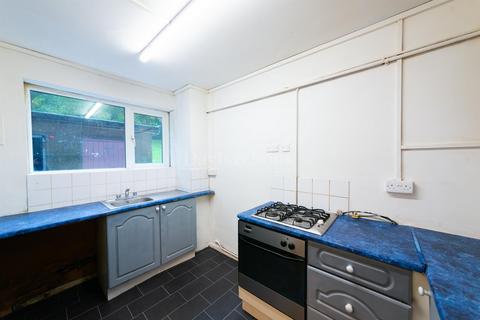 2 bedroom ground floor flat for sale, Holly Road, Risca, Newport. NP11 6HY