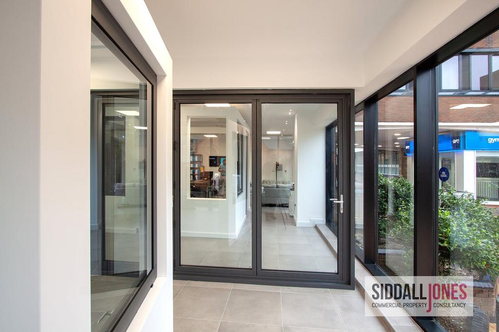 22 Showroom internal 1.jpg