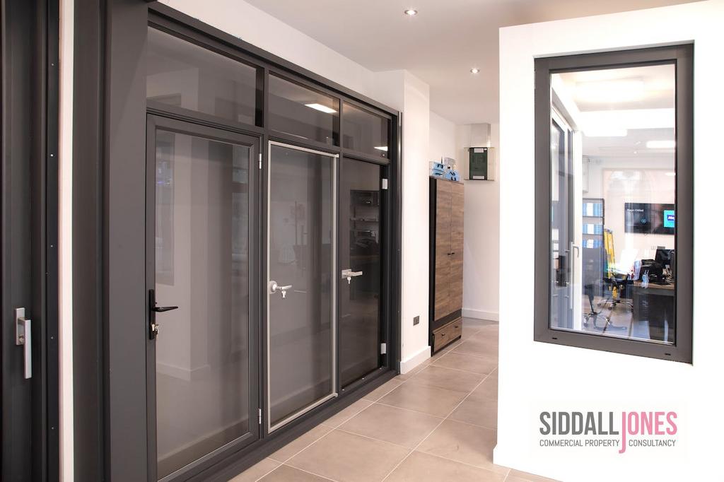13 Showroom internal 1.jpg