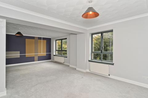 3/4 Craigend Park, Edinburgh, EH16 5XY