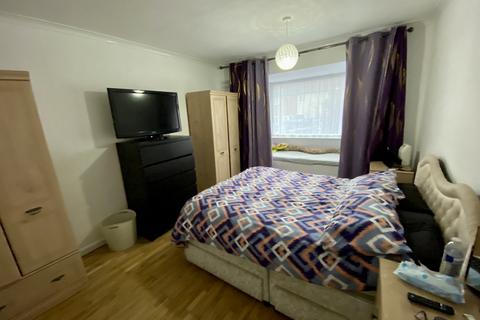 2 bedroom bungalow for sale - Kingsdale Crescent, Bradford, West Yorkshire, BD2