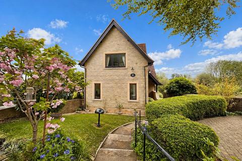 2 bedroom apartment for sale, Chantry Court, Tetbury, Gloucestershire, GL8