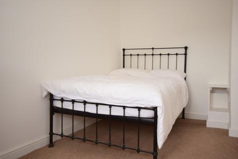 2 bedroom maisonette to rent - North Street Ventnor PO38