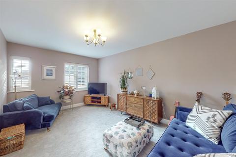 3 bedroom house for sale - The Saddlery, Little Bookham, Leatherhead, Surrey, KT23