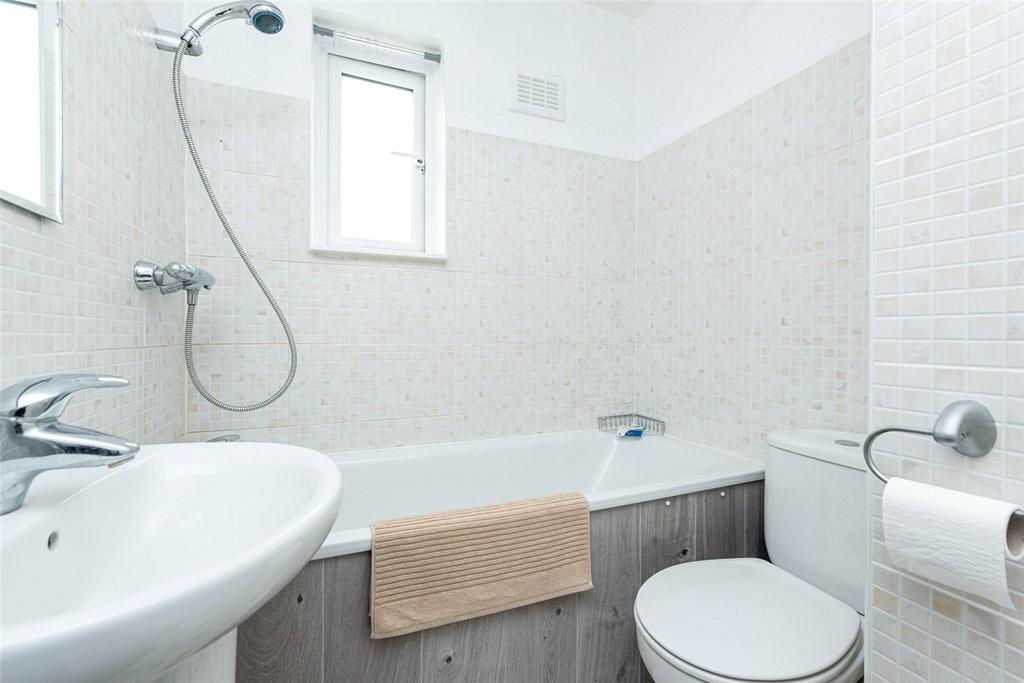 Drayton Road, London, NW10 1 bed apartment £1,375 pcm (£317 pw)