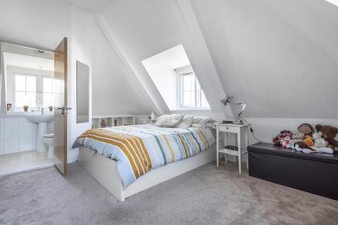 2 bedroom flat for sale - Birkbeck Road, Beckenham