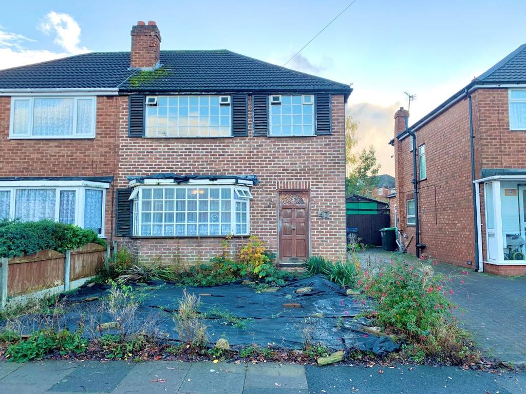 47 Cherry Tree Avenue, Walsall, WS5 4JN 3 bed semidetached house £59,000