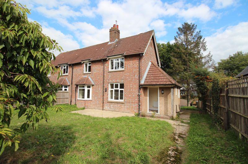 Cockmount Lane, Wadhurst 3 bed semidetached house £450,000