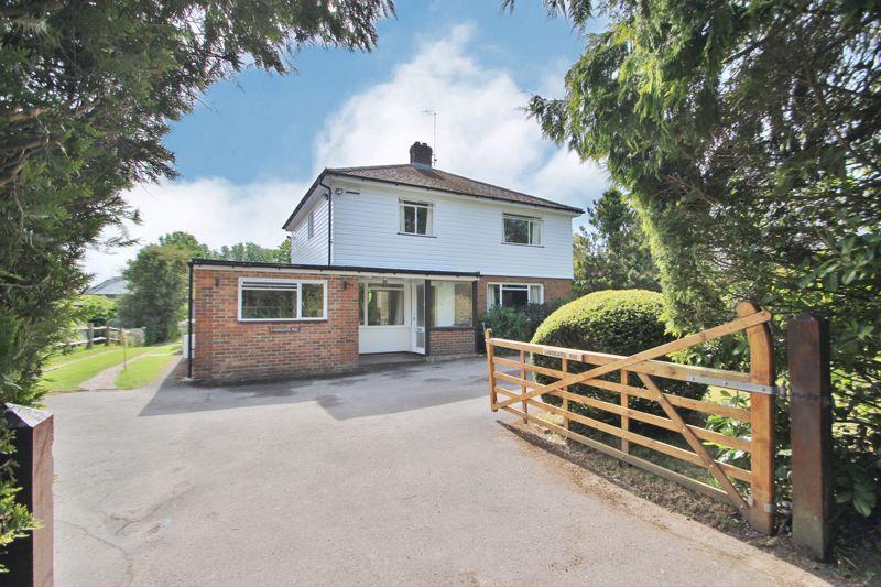 Detached House with detached Annex, Cross Lane, Ticehurst 5 bed