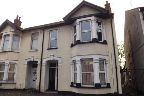 undefined, North Street, Romford, Essex, RM1 1DT