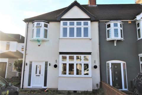 3 bedroom semi-detached house to rent, Hornchurch Road, Hornchurch, Essex, RM12