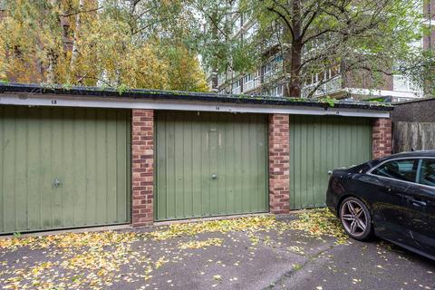 Garage to rent - St Johns Avenue, Putney, London, SW15