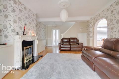 191 Ferry Road, Hullbridge, Hockley, SS5 6JY