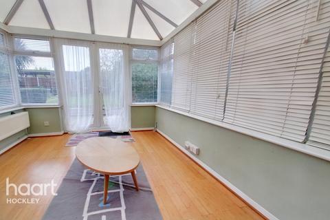 191 Ferry Road, Hullbridge, Hockley, SS5 6JY