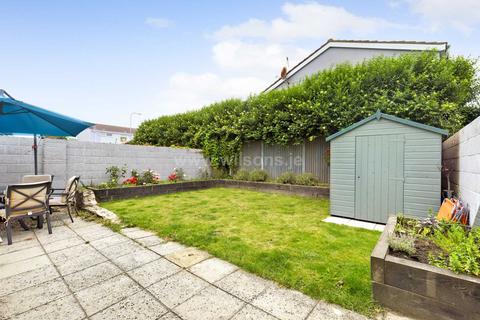 3 bedroom semi-detached house for sale - St Clement
