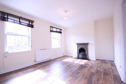 2 bedroom house to rent, Chapel House Street, Canary Wharf, E14