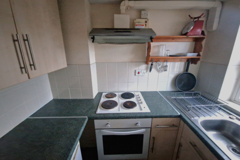 1 bedroom flat to rent, Fore Street, Stratton EX23