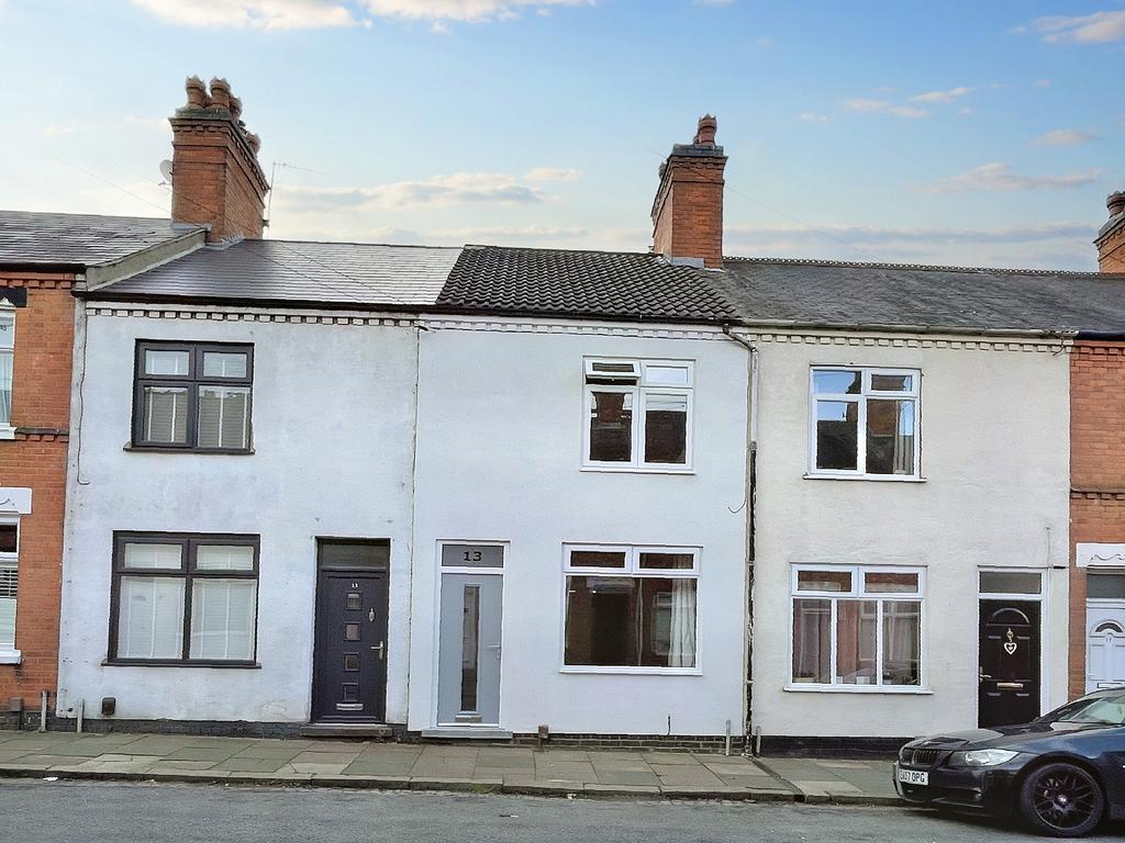 Edward Street, Hinckley, Leicestershire. LE10 0DH 3 bed terraced house
