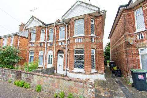 5 bedroom semi-detached house to rent, Student house on Cardigan Road