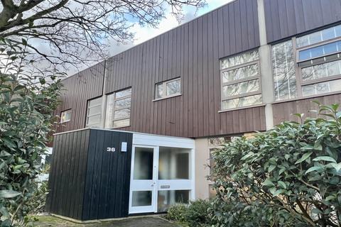 36 Westfield, Ashtead, KT21 1RH