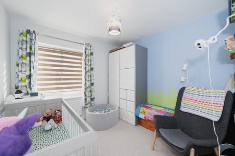 Flat 3, Norbury House, 3 Thornton Close, Leatherhead, KT22 7GY