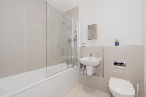 Flat 3, Norbury House, 3 Thornton Close, Leatherhead, KT22 7GY