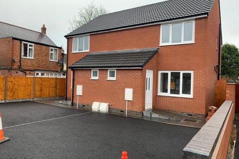 2 Bed Semi-detached, Holmfield Avenue, Leicester Forest East, LE3 3FE. £930 PCM
